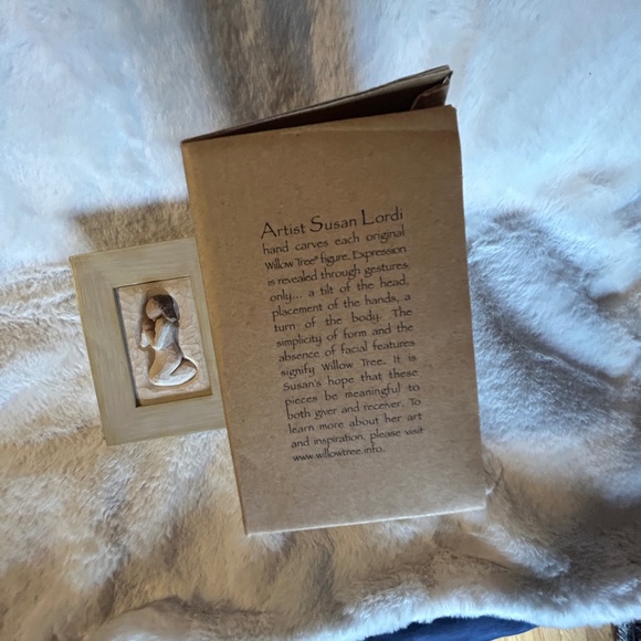 WILLOW TREE [ PRAYER ] MEMORY BOX Keepsake Susan Lordi Easter Gift - Picture 7 of 9